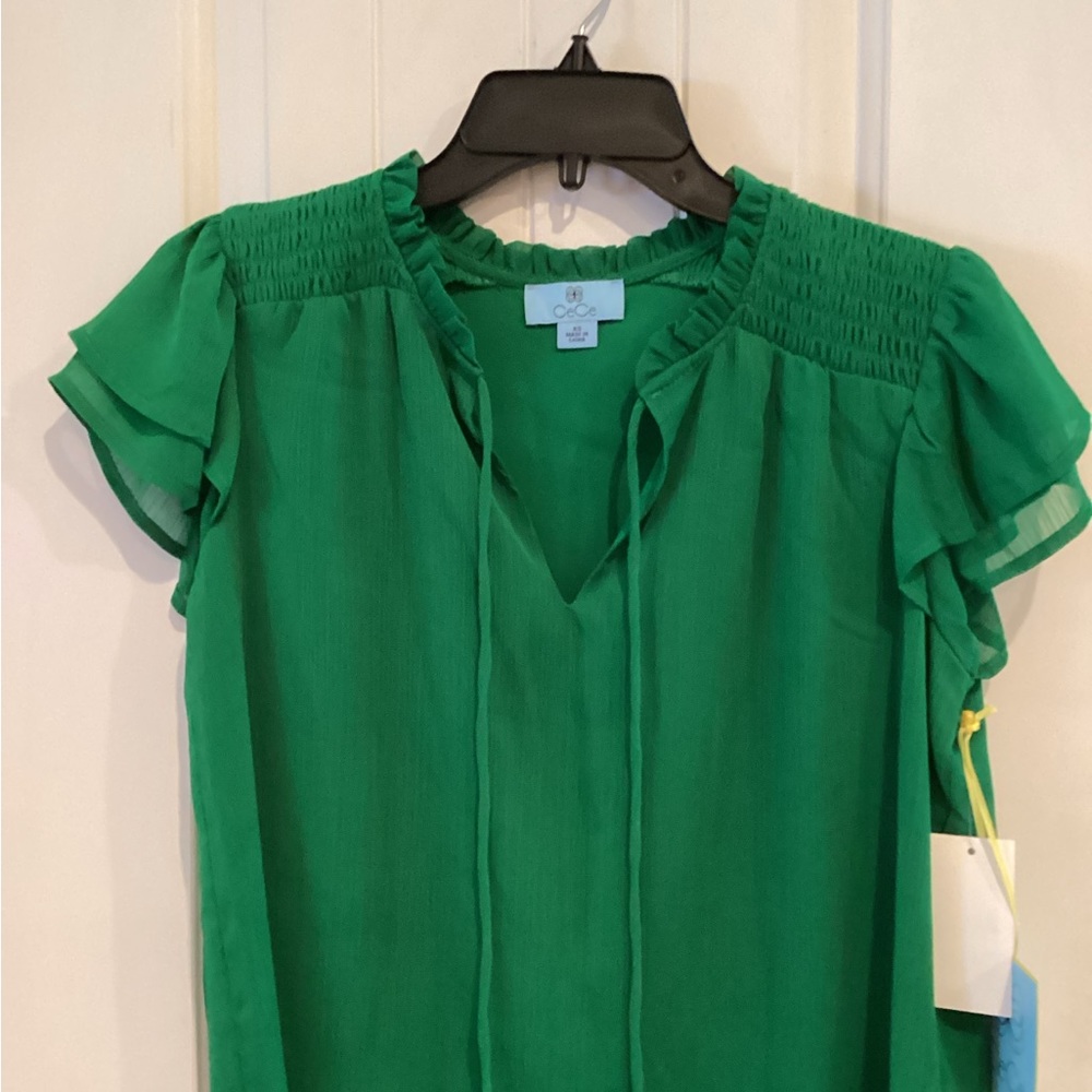 CeCe Green Ruffle Sleeve Top - Picture 4 of 7